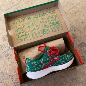 BRAND NEW in box size 7 Brooks Christmas sneakers